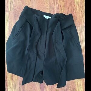 H&M black shorts
